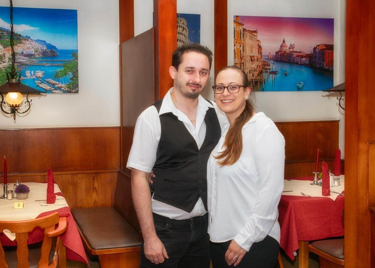 Hotel Restaurant Schwert Kehl Buitenkant foto