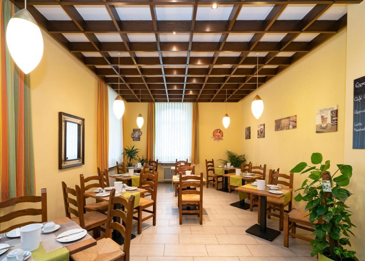 Hotel Restaurant Schwert Kehl Buitenkant foto